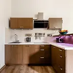 Stylish Premium In Center *