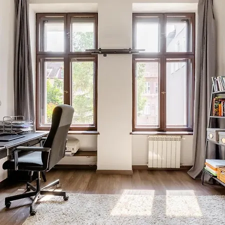 Stylish Premium In Center דירה *